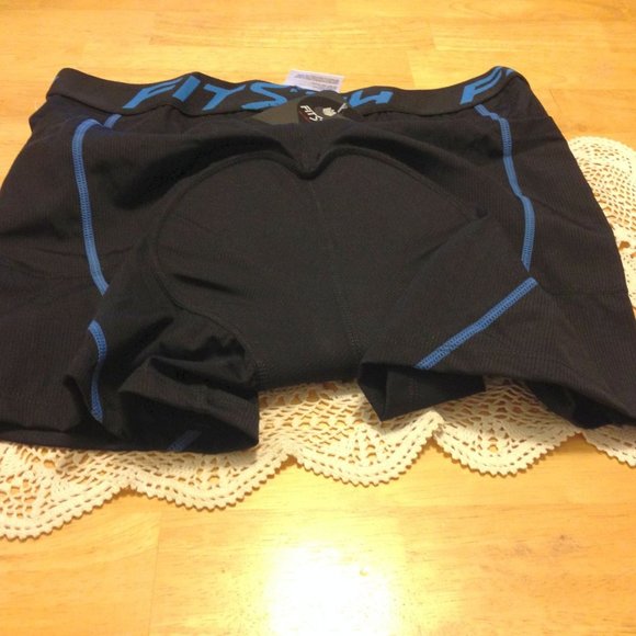 Bicycle shorts, new. Size - Picture 3 of 8